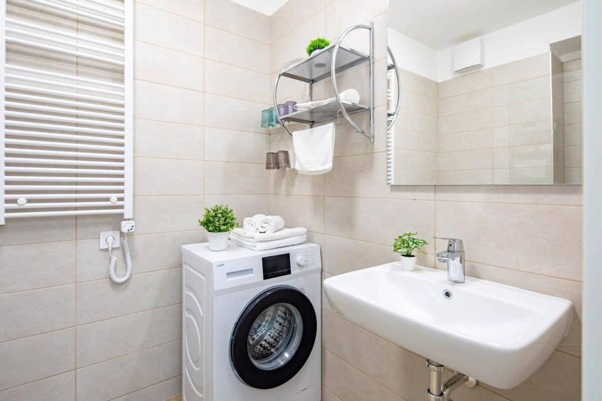 Apartament Free Parking - Balcony - Sunny - New Budapeszt Zewnętrze zdjęcie